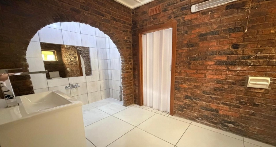 5 Bedroom Property for Sale in Royldene Northern Cape